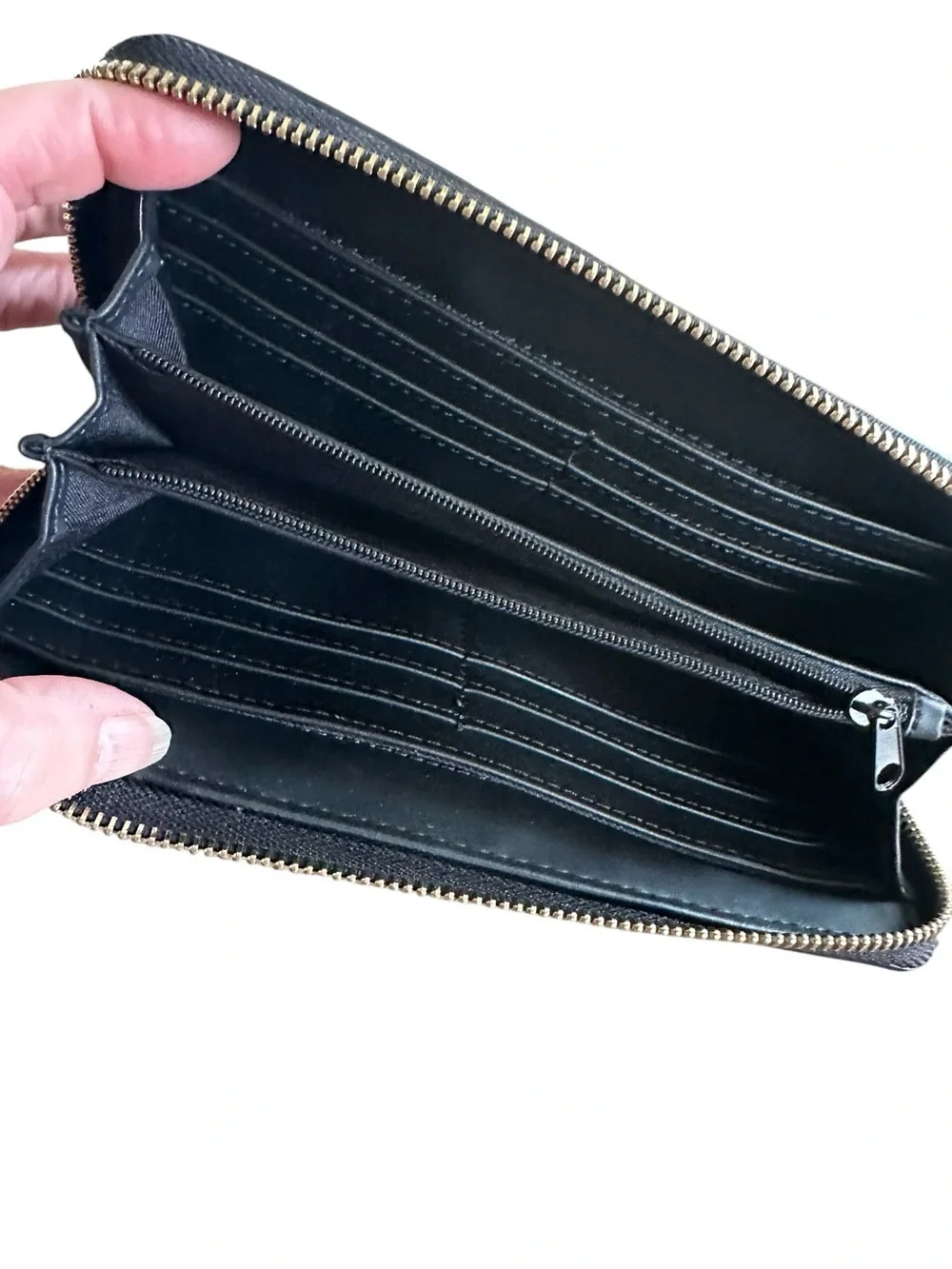 Nine West Black Leather Zip Around Wristlet Wallet Bag Gold Logo Like New